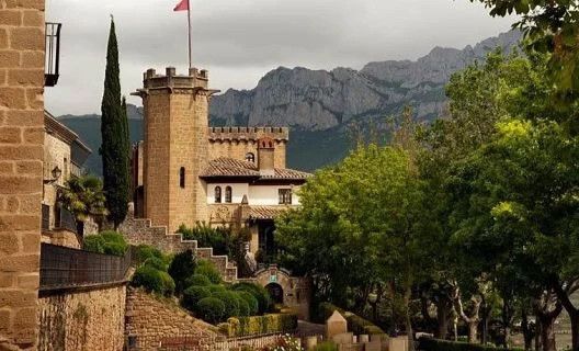 Chalet de Victor Tapia, al inicio del Paseo de El Collado en Laguardia