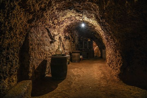 Cueva o bodega familiar en el subsuelo de Laguardia