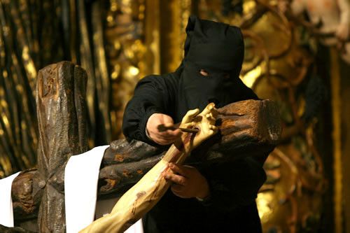 Descendimiento o 'Desenclave', realizado el Viernes Santo en Laguardia