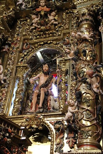 Detalle de San Juan Bautista, en el retablo principal en Laguardia