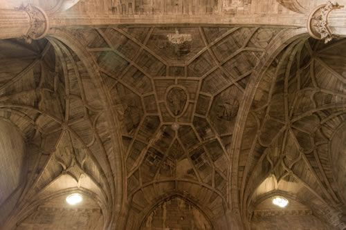 Nave de crucero en la iglesia de Santa María de los Reyes, de Laguardia