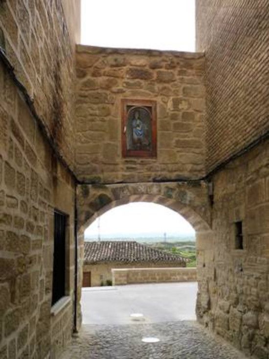 Puerta de la Medialuna de Briones